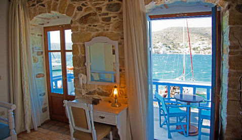 THE LUXURY SUITE IN THE HARBOUR OF KATAPOLA